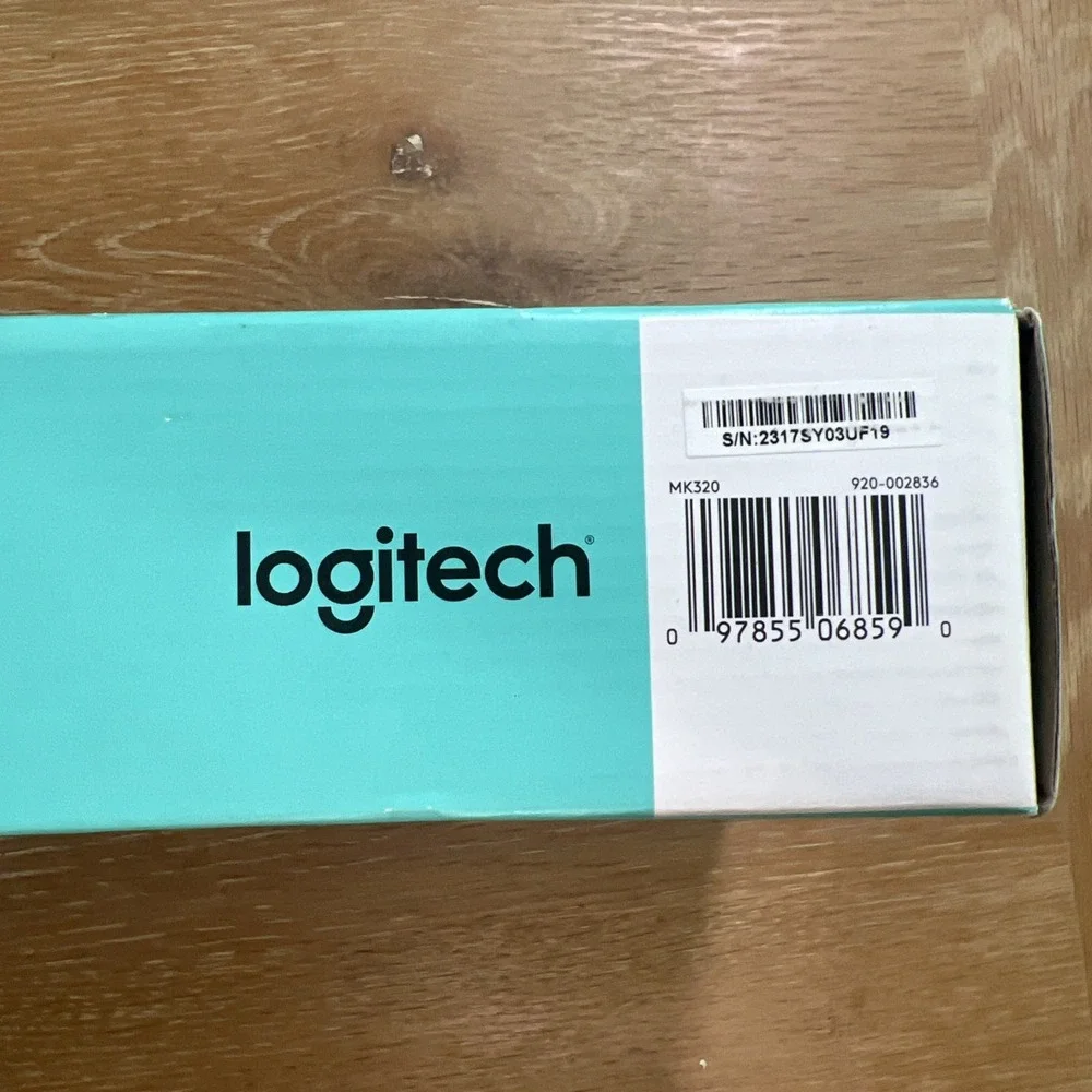 NEW Logitech MK320 Wireless Membrane Keyboard and Mouse Bundle Black